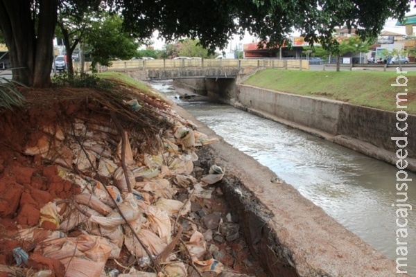 Estragos da chuva expõem falta de zelo pela estrutura dos cursos d água
