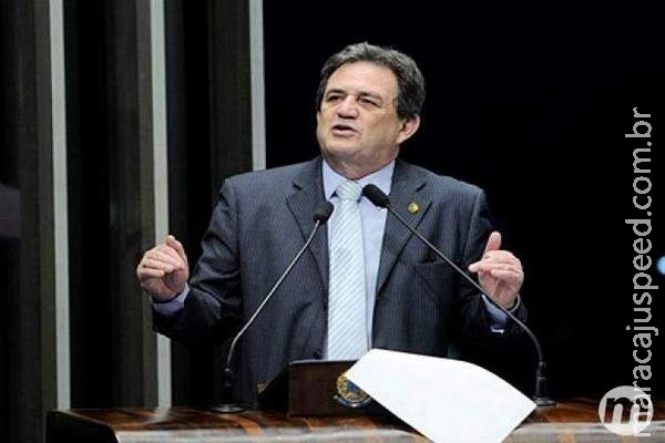 Moka evita comentar suposta delação, mas admite climão no Senado Moka evita comentar suposta delação, mas admite climão no Senado