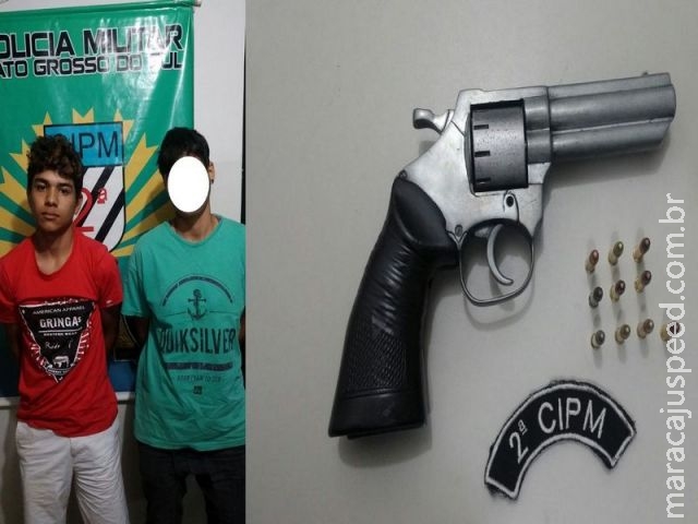 Maracaju: Polícia Militar prende dupla por porte ilegal de arma de fogo Maracaju: Polícia Militar prende dupla por porte ilegal de arma de fogo