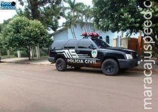 Dupla encapuzada rende empregada durante assalto em residência Dupla encapuzada rende empregada durante assalto em residência