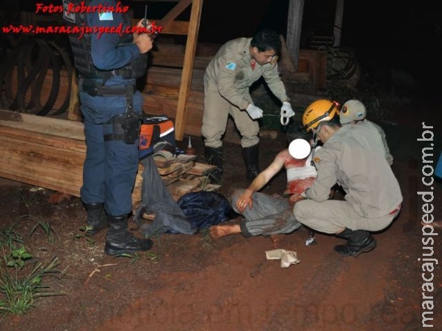 Maracaju: Corpo de Bombeiros e Polícia militar atendem ocorrência de esfaqueamento Maracaju: Corpo de Bombeiros e Polícia militar atendem ocorrência de esfaqueamento