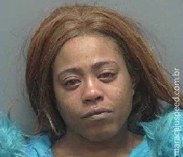 Stripper é presa por morder virilha de cliente Stripper é presa por morder virilha de cliente