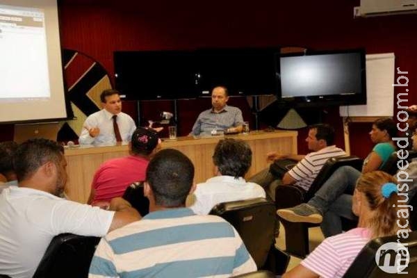 Solurb promete ampliar coleta, mas catadores terão de esperar 15 dias Solurb promete ampliar coleta, mas catadores terão de esperar 15 dias