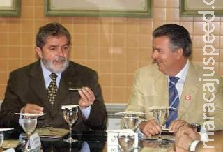 De jatinho emprestado, Lula fica no hotel usado por Delcídio em Brasília De jatinho emprestado, Lula fica no hotel usado por Delcídio em Brasília