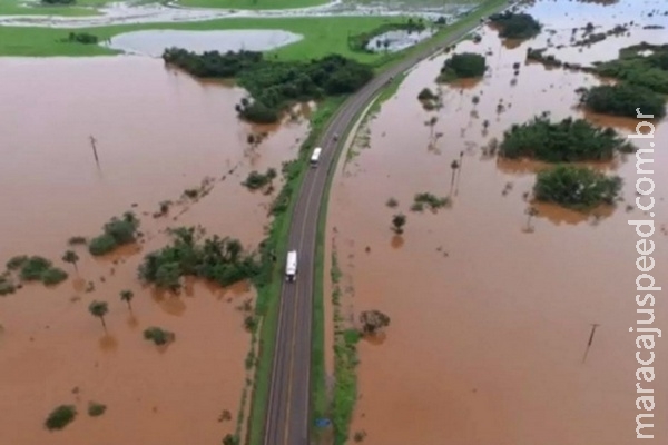 Chuvas e temperaturas elevadas continuam em março, aponta INMET Chuvas e temperaturas elevadas continuam em março, aponta INMET