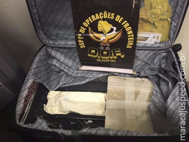 DOF apreende uma adolescente transportando cocaína na BR-463 DOF apreende uma adolescente transportando cocaína na BR-463