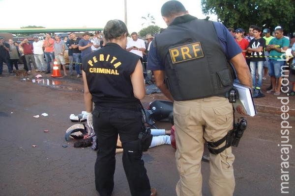 Motociclista morre atropelada por bitrem na BR-163 Motociclista morre atropelada por bitrem na BR-163
