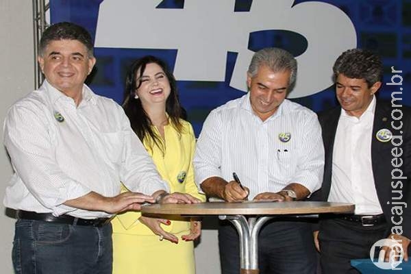 Políticos se filiam ao PSDB e fila para candidatos à Prefeitura cresce Políticos se filiam ao PSDB e fila para candidatos à Prefeitura cresce