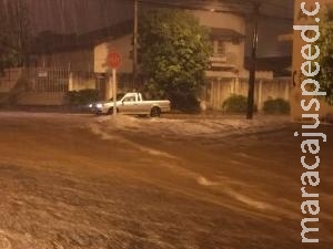 Em pouco mais de 5h, choveu 92,6 mm na região do Parque dos Poderes Em pouco mais de 5h, choveu 92,6 mm na região do Parque dos Poderes