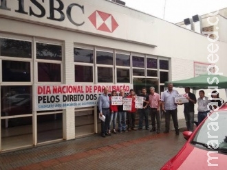 Bancários protestam contra política salarial do HSBC