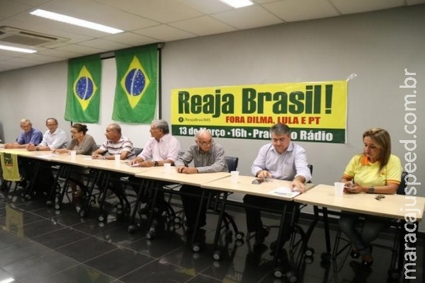 Grupo diz que espera 100 mil pessoas em protesto contra corrupção Grupo diz que espera 100 mil pessoas em protesto contra corrupção