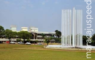 UFMS abre concurso com 50 vagas e salários de até R$ 3,7 mil UFMS abre concurso com 50 vagas e salários de até R$ 3,7 mil