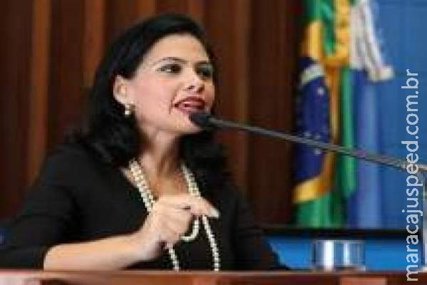 Deputada sugere protesto ao invés de sessão solene em alusão ao Dia da Mulher Deputada sugere protesto ao invés de sessão solene em alusão ao Dia da Mulher
