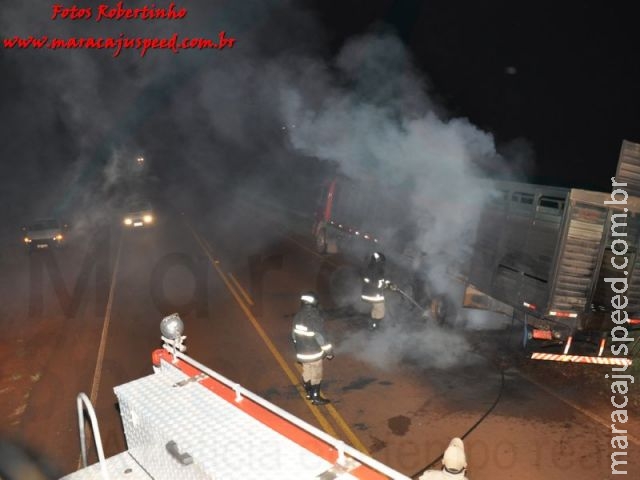 Maracaju: Carreta tem princípio de incêndio na MS-162 e Bombeiros extinguem chamas Maracaju: Carreta tem princípio de incêndio na MS-162 e Bombeiros extinguem chamas