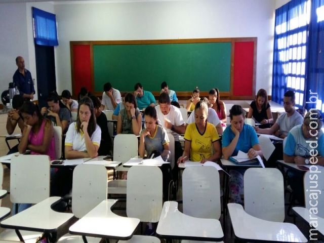 Maracaju: Educadores formam Comissão para análise dos Conteúdos Programáticos