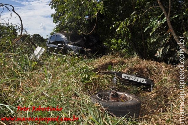 Maracaju: Condutor perde controle de veículo, saí para fora da pista e carro fica destruído na MS-162 Maracaju: Condutor perde controle de veículo, saí para fora da pista e carro fica destruído na MS-162