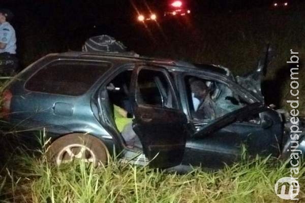 Polícia identifica três mortos de acidente entre carro e carreta em anel viário