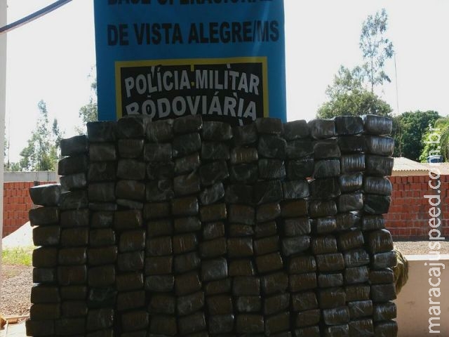 PRE Base de Vista Alegre apreende 135,5 kg de maconha na MS-164 em veículo Montana PRE Base de Vista Alegre apreende 135,5 kg de maconha na MS-164 em veículo Montana