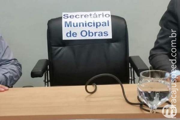 Secretário falta e vira personagem virtual em audiência das obras paradas Secretário falta e vira personagem virtual em audiência das obras paradas