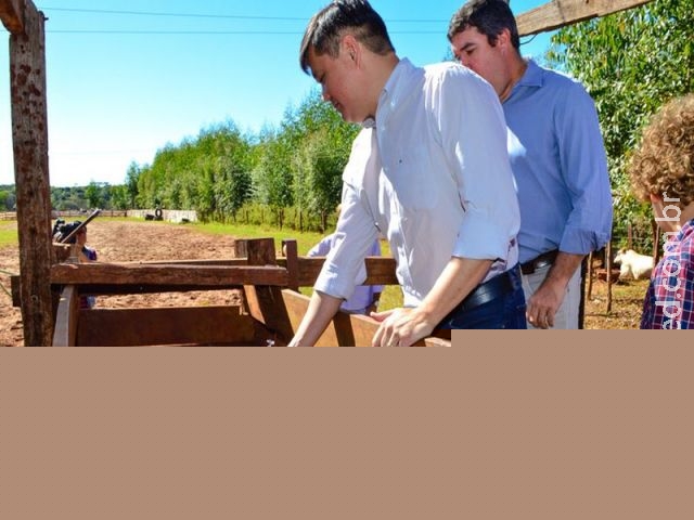 Sistema Famasul lança campanha de vacinação contra a febre aftosa junto com Governo do Estado Sistema Famasul lança campanha de vacinação contra a febre aftosa junto com Governo do Estado