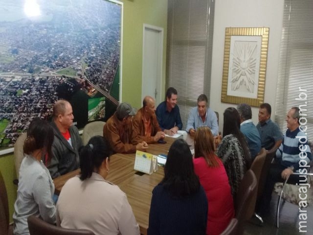Prefeito Maurílio garante 12% de aumento aos Funcionários Públicos Municipais de Maracaju Prefeito Maurílio garante 12% de aumento aos Funcionários Públicos Municipais de Maracaju