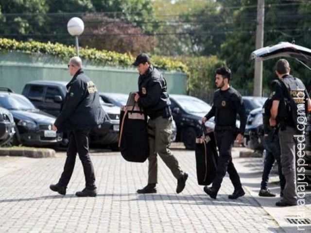 Entrega-se à PF último procurado da Operação Custo Brasil Entrega-se à PF último procurado da Operação Custo Brasil