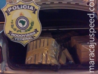 PRF barra 200 quilos de maconha que seguia para SP e prende traficante PRF barra 200 quilos de maconha que seguia para SP e prende traficante