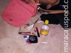 Travesti é encontrada morta com golpe de faca no abdômen