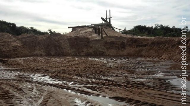 PMA fecha e autua em R$ 3 mil mineradora que extraía areia de córrego PMA fecha e autua em R$ 3 mil mineradora que extraía areia de córrego