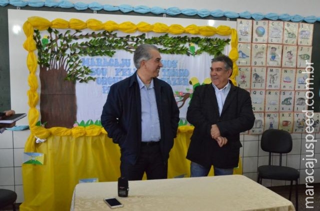 Na comemoração dos 92 anos de Maracaju no sábado - 11 de junho, o prefeito Maurílio, fez a entrega de materiais para as áreas de educação, esporte e saúde Na comemoração dos 92 anos de Maracaju no sábado - 11 de junho, o prefeito Maurílio, fez a entrega de materiais para as áreas de educação, esporte e saúde