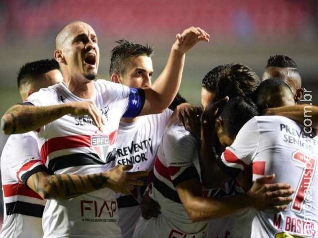Kardec desencanta, Tricolor vence o Flu no Morumbi, mas Ganso preocupa Kardec desencanta, Tricolor vence o Flu no Morumbi, mas Ganso preocupa