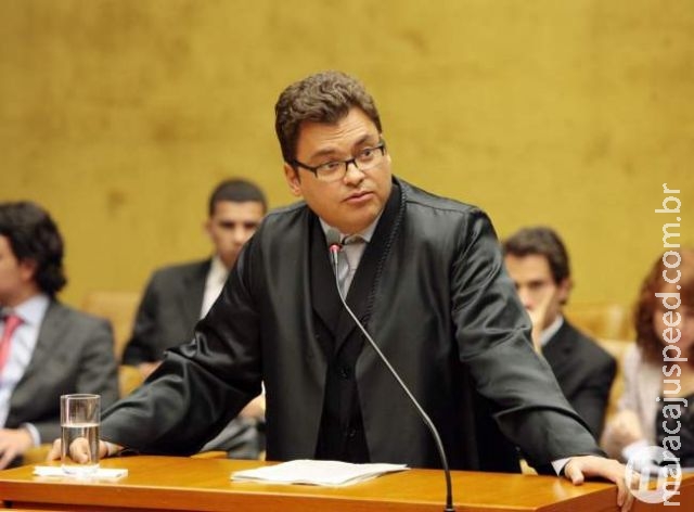 Ex-tesoureiro do PP é denunciado pelo MPF por desvio de dinheiro da Petrobrás Ex-tesoureiro do PP é denunciado pelo MPF por desvio de dinheiro da Petrobrás