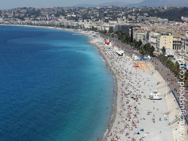 Cresce polêmica sobre segurança em Nice uma semana após atentado Cresce polêmica sobre segurança em Nice uma semana após atentado