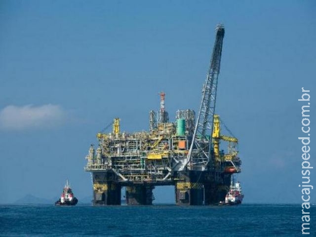 Crise do petróleo agravou situação do Rio; governo busca receitas extras Crise do petróleo agravou situação do Rio; governo busca receitas extras