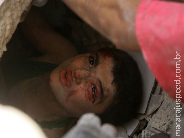 Regime sírio intensifica bombardeios na véspera de reunião da ONU Regime sírio intensifica bombardeios na véspera de reunião da ONU