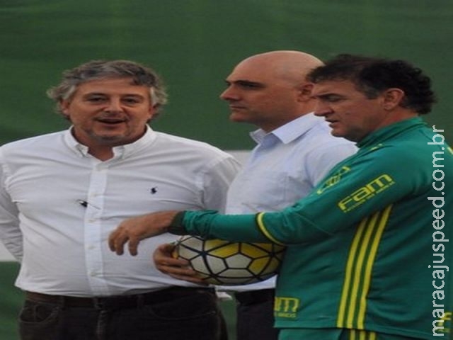A pedido de Cuca, Palmeiras busca atacante semelhante a Gabriel Jesus