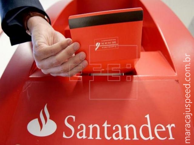 Santander oferece 100 bolsas de estudos fora do país a brasileiros Santander oferece 100 bolsas de estudos fora do país a brasileiros