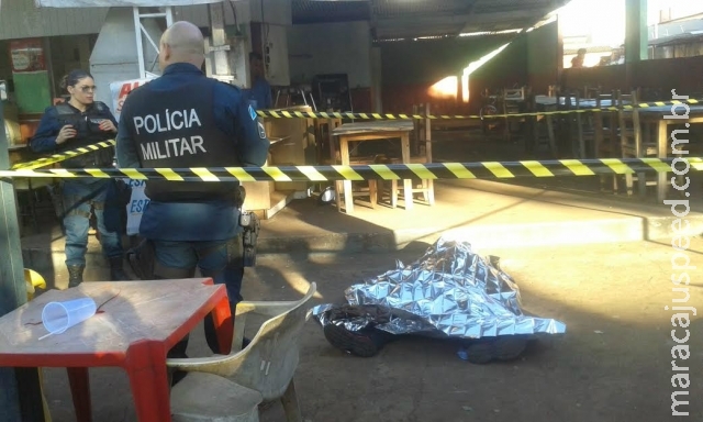 Homem é executado a tiros em lanchonete no centro de Dourados
