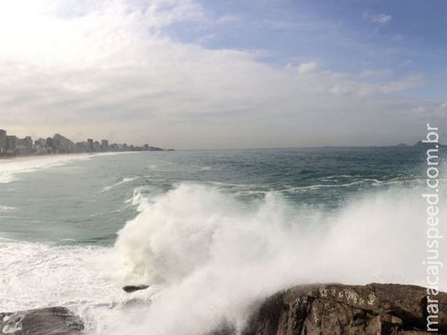 Ondas de 3 metros podem atingir Rio neste domingo, diz Marinha