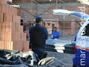 Flanelinha é morto com facada no coração em obra ao lado de igreja na Capital