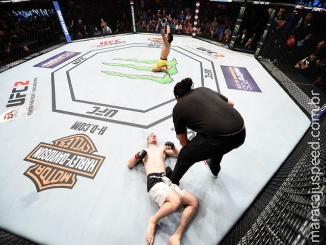Arrasador, Lineker atropela McDonald e nocauteia americano no 1º round Arrasador, Lineker atropela McDonald e nocauteia americano no 1º round