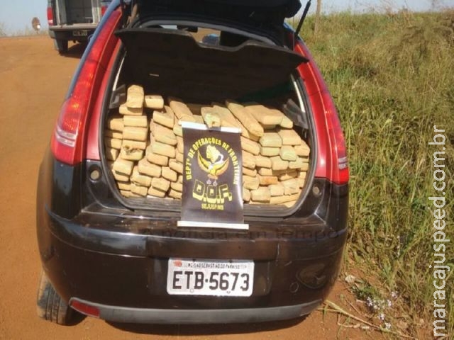 DOF prende em flagrante cinco homens com 522 kg de maconha e recupera veículo produto de roubo na estrada da Forquilha aqui em Maracaju