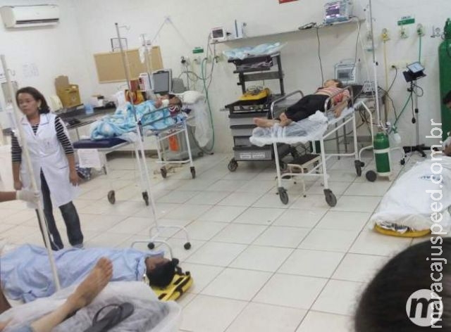 Jovem agride comparsa de atirador que tentou matar irmão e namorado