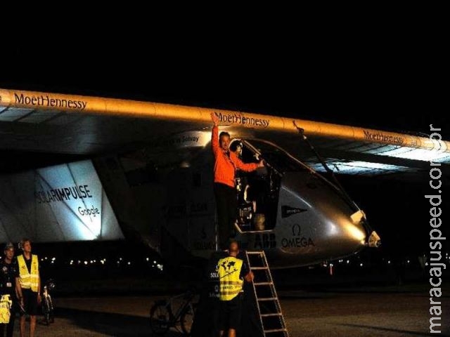 Avião Solar Impulse 2 inicia penúltima etapa de volta ao mundo Avião Solar Impulse 2 inicia penúltima etapa de volta ao mundo