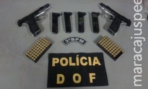 Dupla é presa dentro de ônibus com pistolas compradas no Paraguai