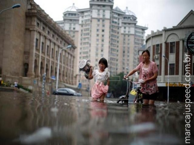 Sobe para 230 o número de mortos por fortes chuvas na China Sobe para 230 o número de mortos por fortes chuvas na China