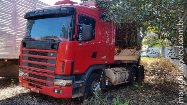 50 lotes de veículos do tráfico vão a leilão esta semana na Capital 50 lotes de veículos do tráfico vão a leilão esta semana na Capital