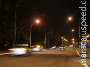 Sem dar números, prefeitura vai à Justiça para manter taxa de iluminação Sem dar números, prefeitura vai à Justiça para manter taxa de iluminação