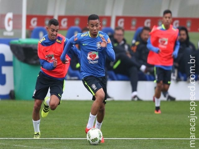Zaga firmada, meio desfalcado e até 4 no ataque: o início da seleção olímpica Zaga firmada, meio desfalcado e até 4 no ataque: o início da seleção olímpica