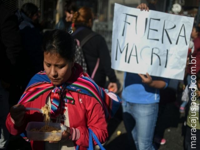 Protestos por ajuda social fecham ruas em Buenos Aires Protestos por ajuda social fecham ruas em Buenos Aires